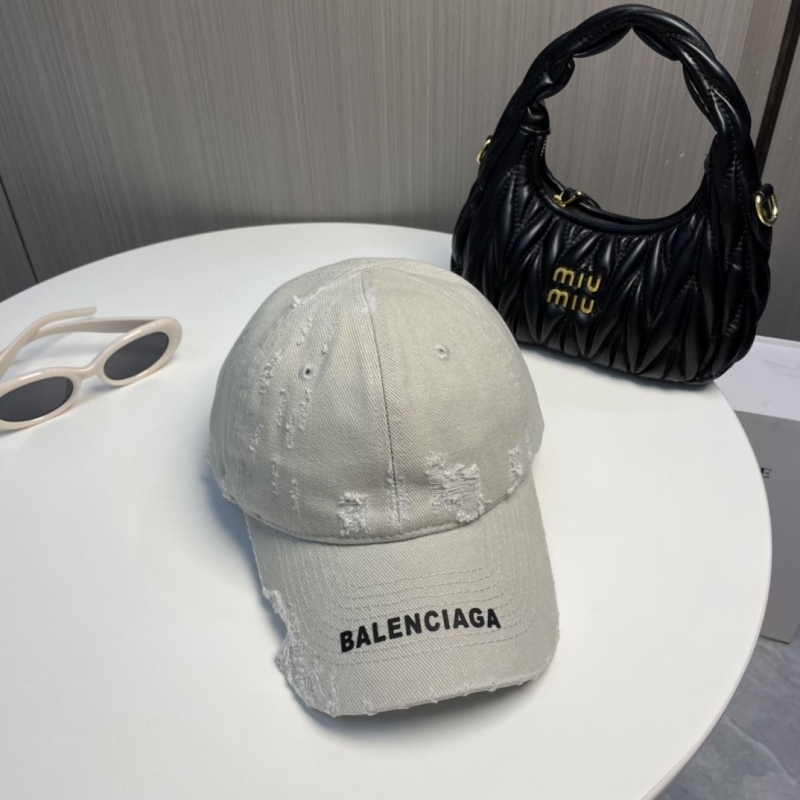 BALENCIAGA